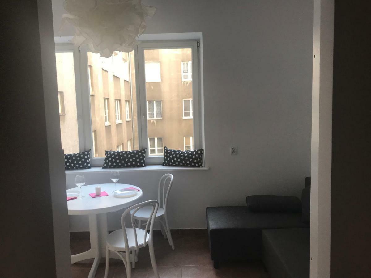 Nina Apartment Warsawa Bagian luar foto